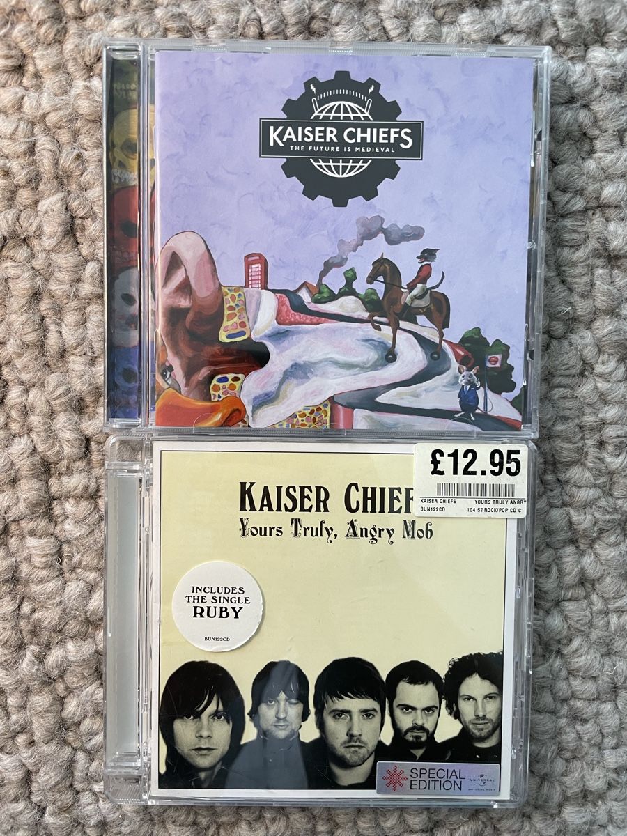 CDs: 2x Kaiser Chiefs – D'occasion à Reinach AG par trigger7811