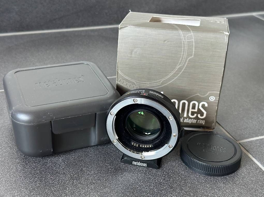 Metabones Adattatori foto: Metabones Speed Booster Ultra - EF-E Mount – Usato da Wollerau venduto da sekkeishi