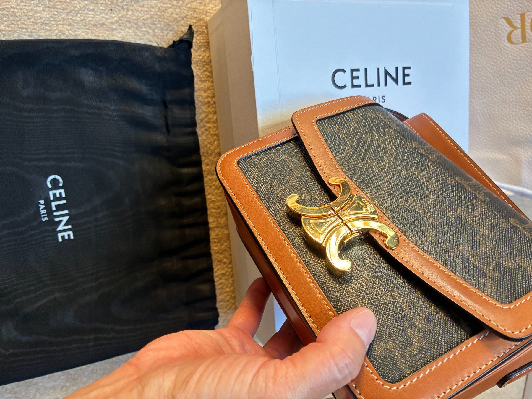 Celine Borse da donna: Sac Céline - Triomphe - Sac à main en cuir – Usato da Lausanne venduto da PEX_Import 3