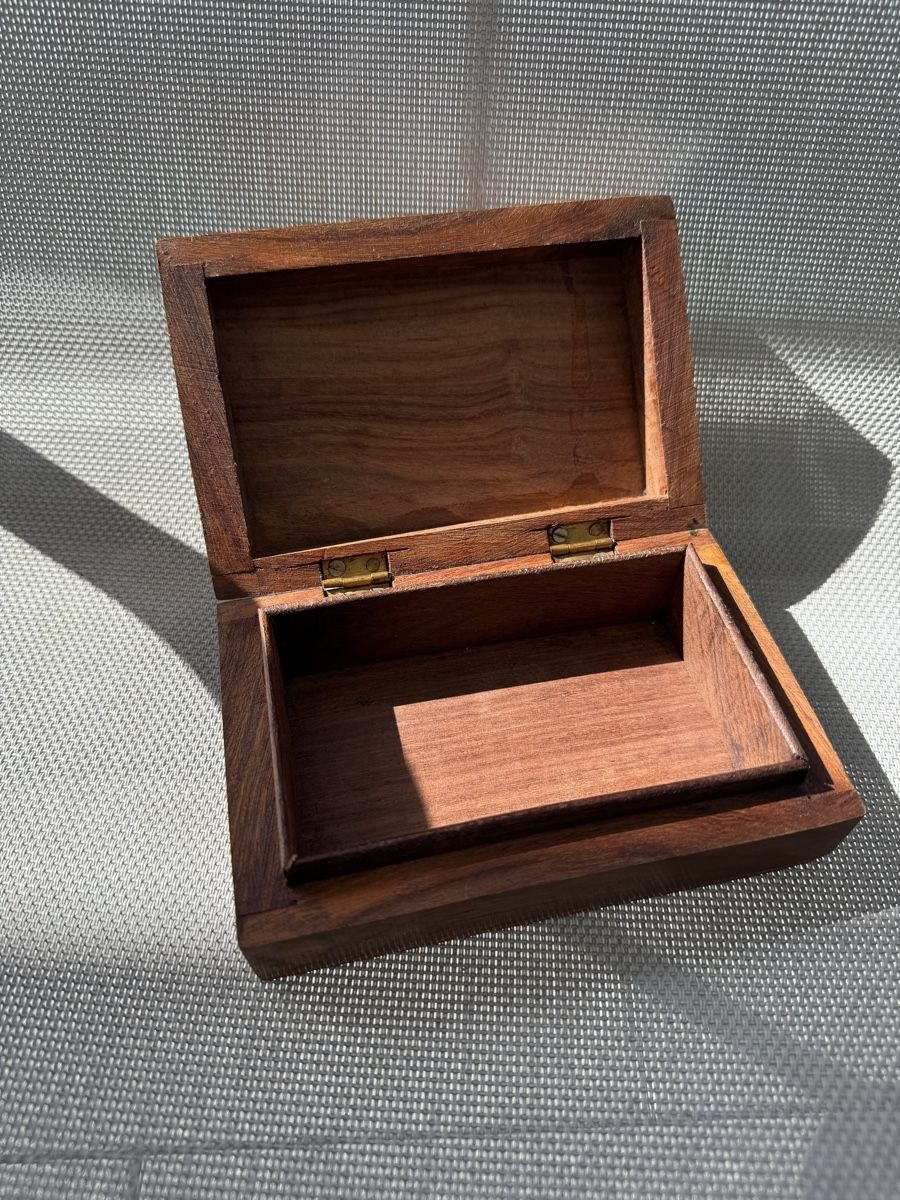 Cassapanche: Vintage Holzschatulle – Usato da Lachen SZ venduto da ThisMyJam 2