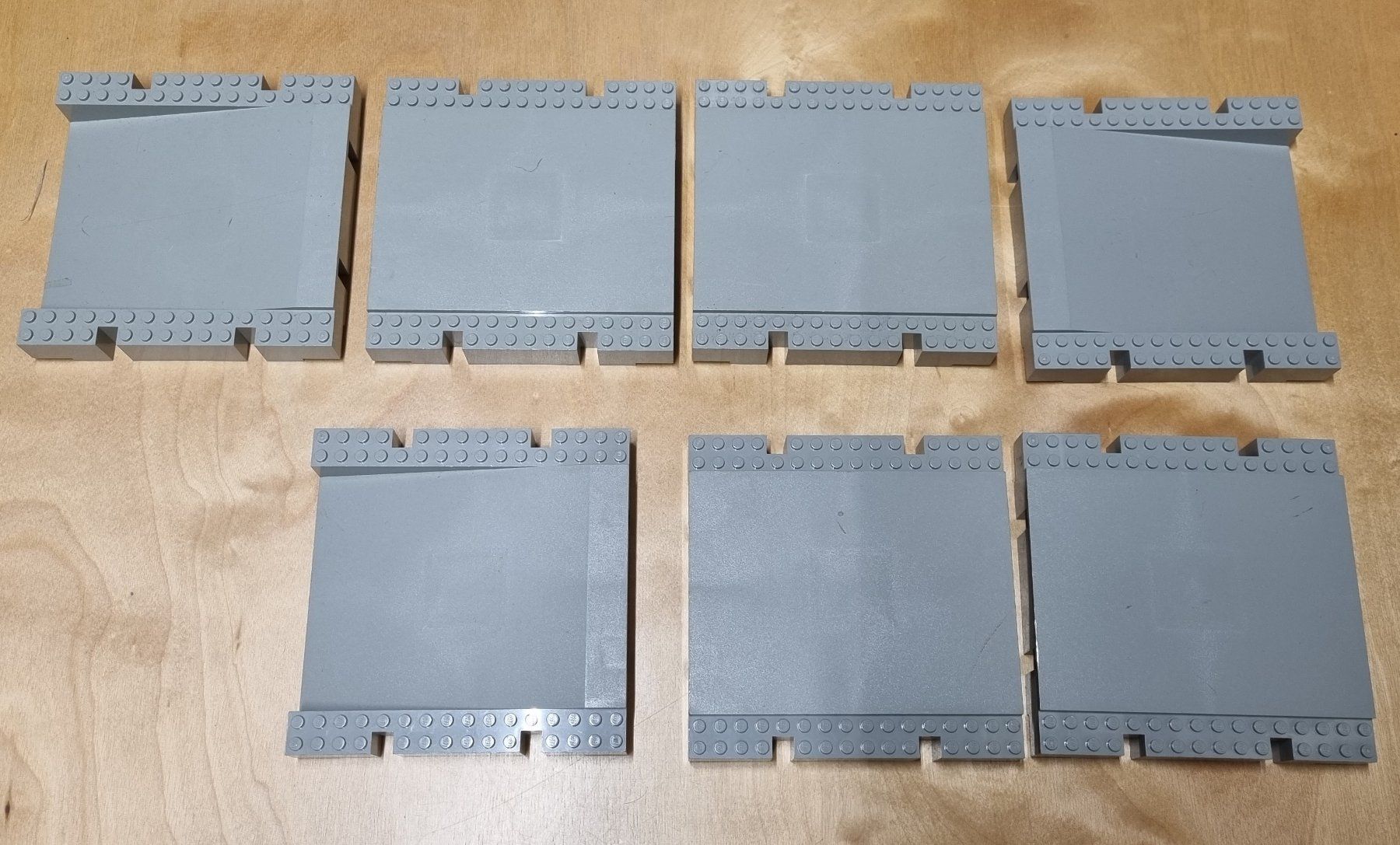 Lego Kit di costruzioni: LEGO Baseplate, Raised Platform 16 x 16 with and witout ramp – Usato da Basadingen venduto da NekoBricks