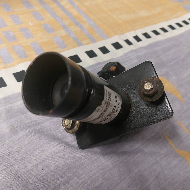 Tutti pezzi di ricambio auto: Pralldämpfer BMW E30 Original Neu hinten  – Usato da Goldau venduto da Chrigl.L. 1