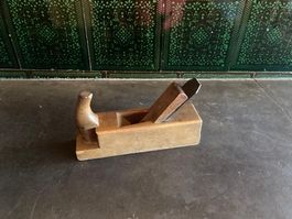 Hobel aus Holz