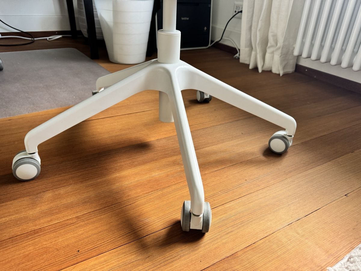 Ikea Chaises: IKEA Långfjäll Bürostuhl – D'occasion à Küsnacht ZH par Foggymoose 4