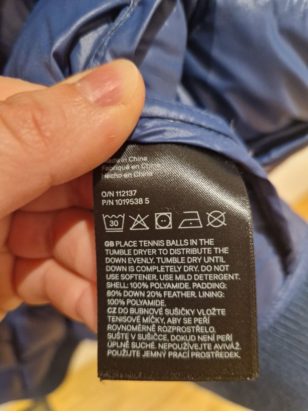 H&M Jacken: H&M Daunenjacke Bomber Oversize Gr. M, blau gesteppt – Gebraucht aus Erlinsbach SO von ULIKH 8