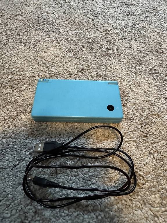 Nintendo Consoles: Nintendo DSi – D'occasion à Niederstocken par michel_jacqueline 1
