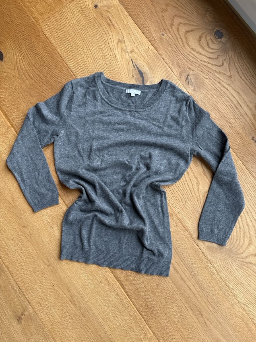 Maddison Maglioni & Felpe: Grauer Damenpullover, 3/4-Ärmel, Grösse S, NEU – Nuovo e nell'imballaggio originale da Wegenstetten venduto da ItsVi