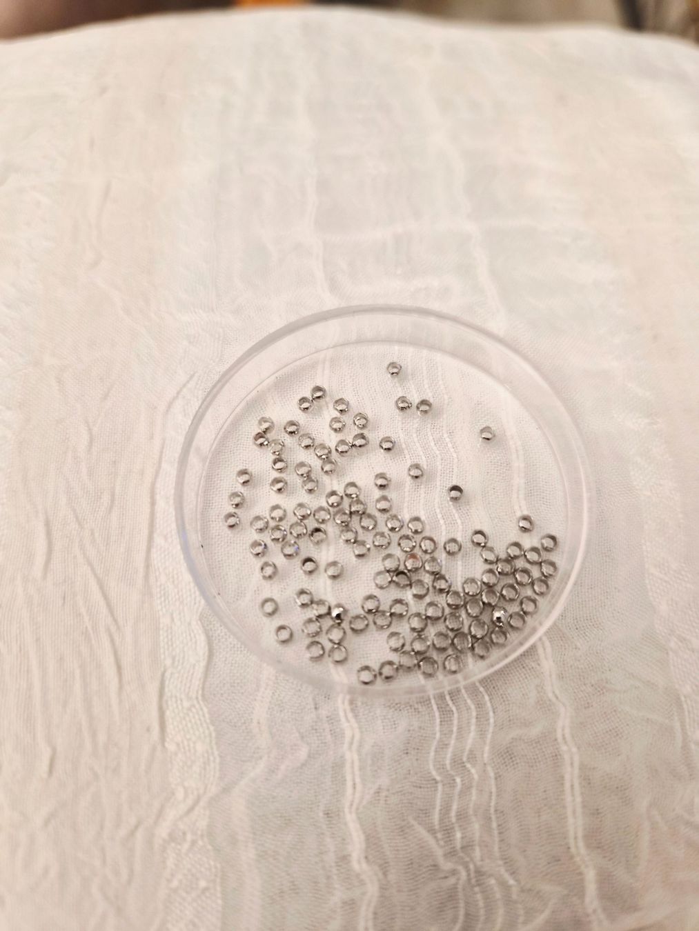 Perle (finte): Quetschperlen silber 2mm 100 stk – Nuovo e nell'imballaggio originale da Dietikon venduto da Eleda 1
