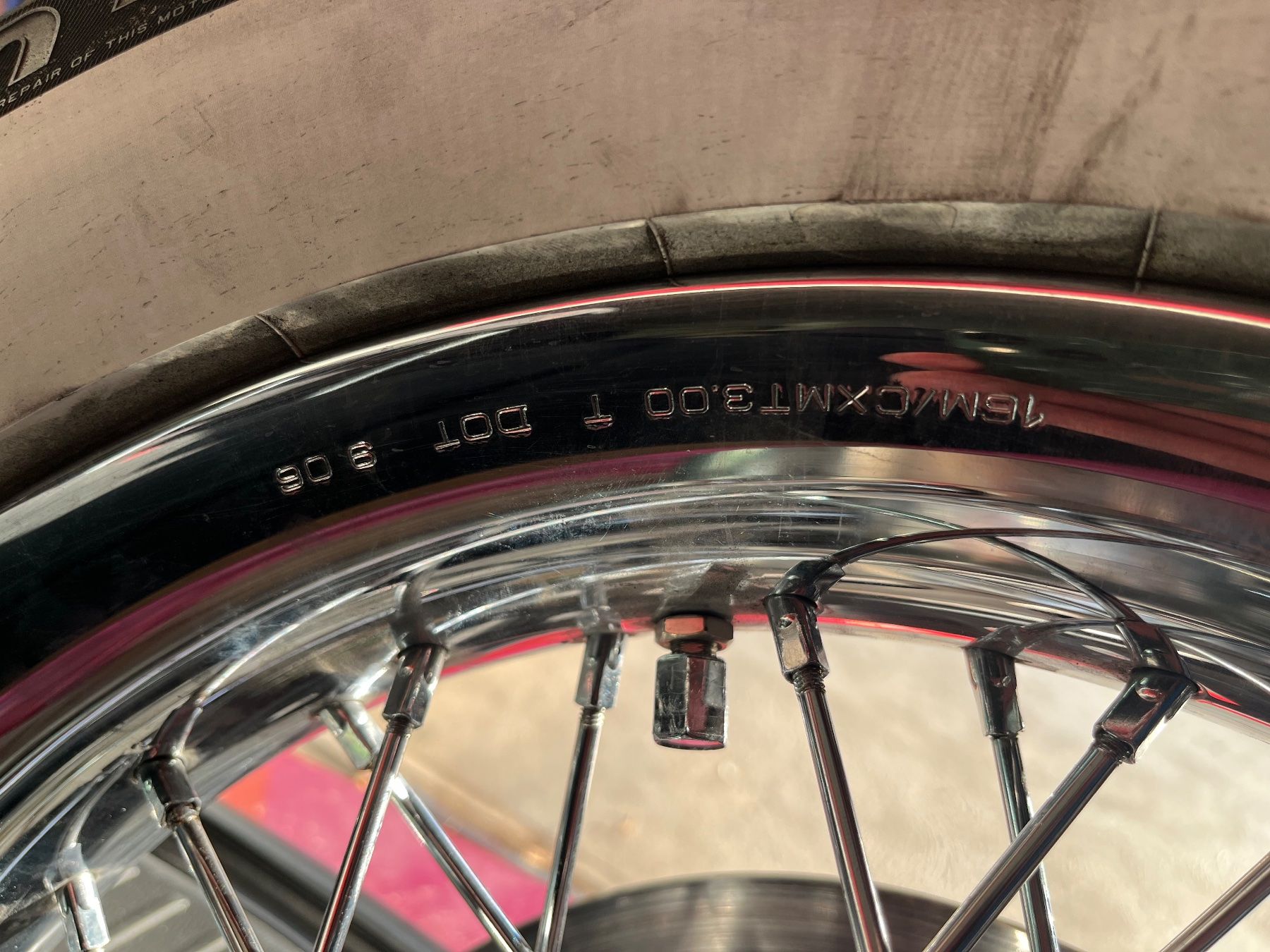 Pneumatici & Ruote complete: Hinterrad zu HD Softail deLuxe – Difettoso da Klingnau venduto da Thbe 2