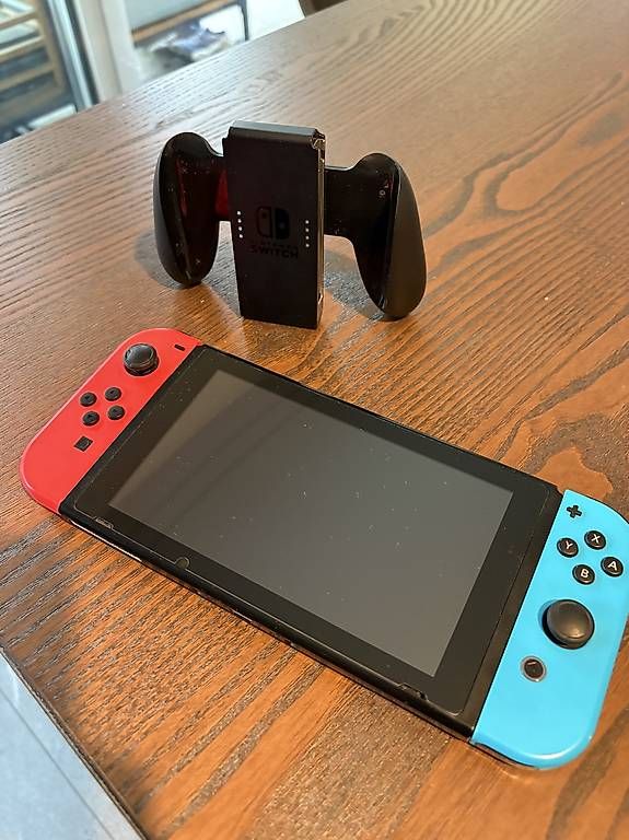 Console: Nintendo switch  – Usato da Nyon venduto da CharlieDav