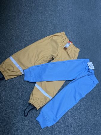 Kinder Regenhose und Jogginghose neu mit Etikett
