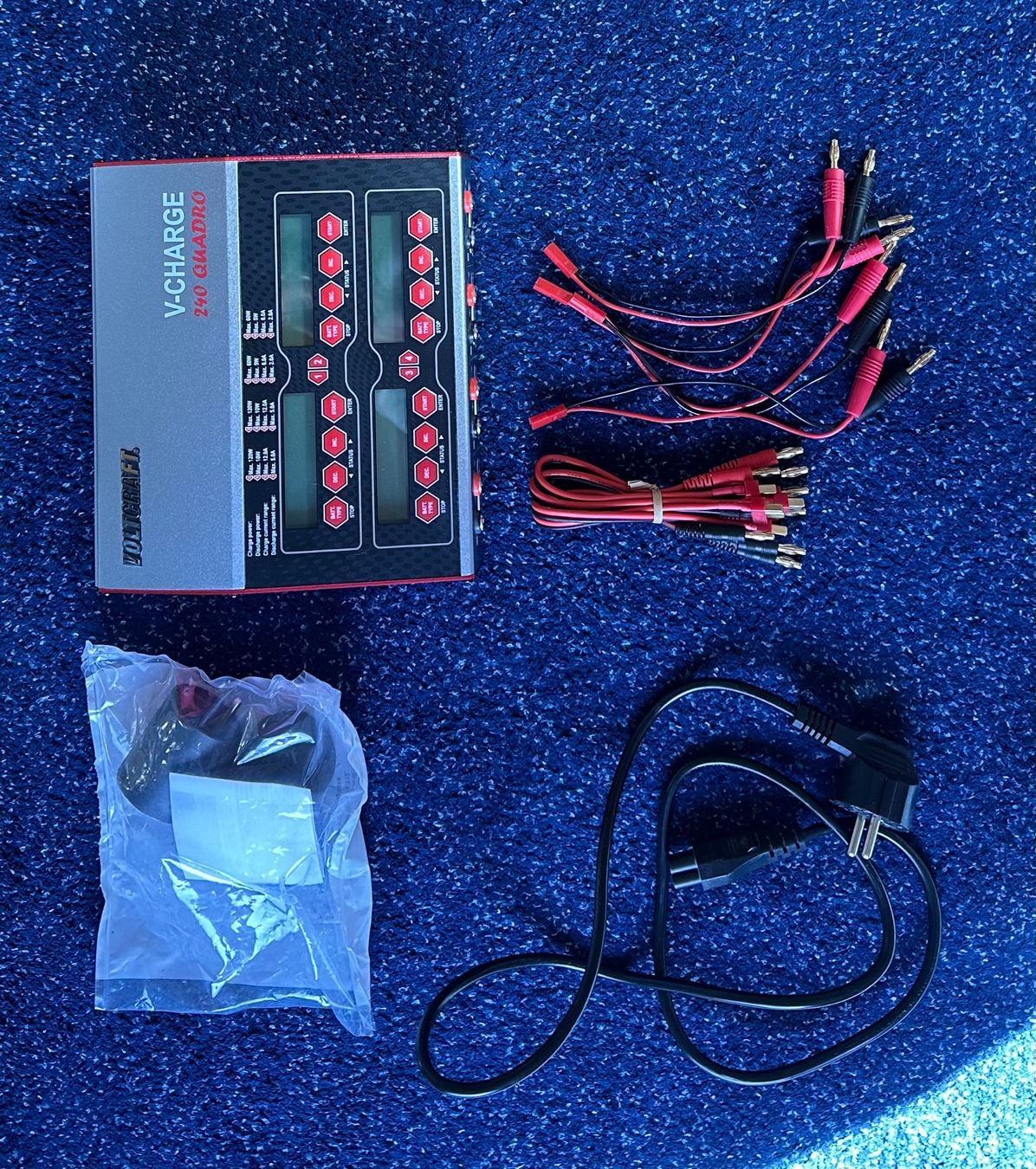 Voltcraft Accus & piles: VOLTCRAFT V-CHARGE 240 QUADRO Ladegerät – D'occasion à Zermatt par yan_yh9r 5