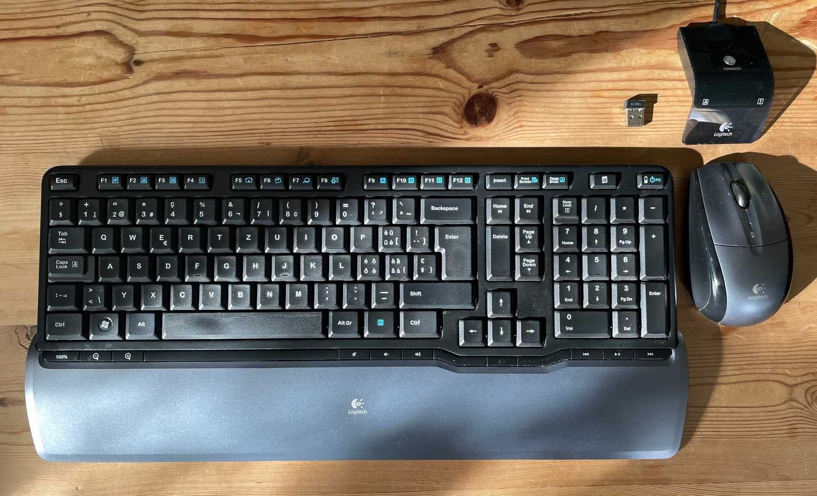 Logitech Tastiere: Logitech Cordless Desktop S 520 – Usato da Langenthal venduto da Baltimore1569