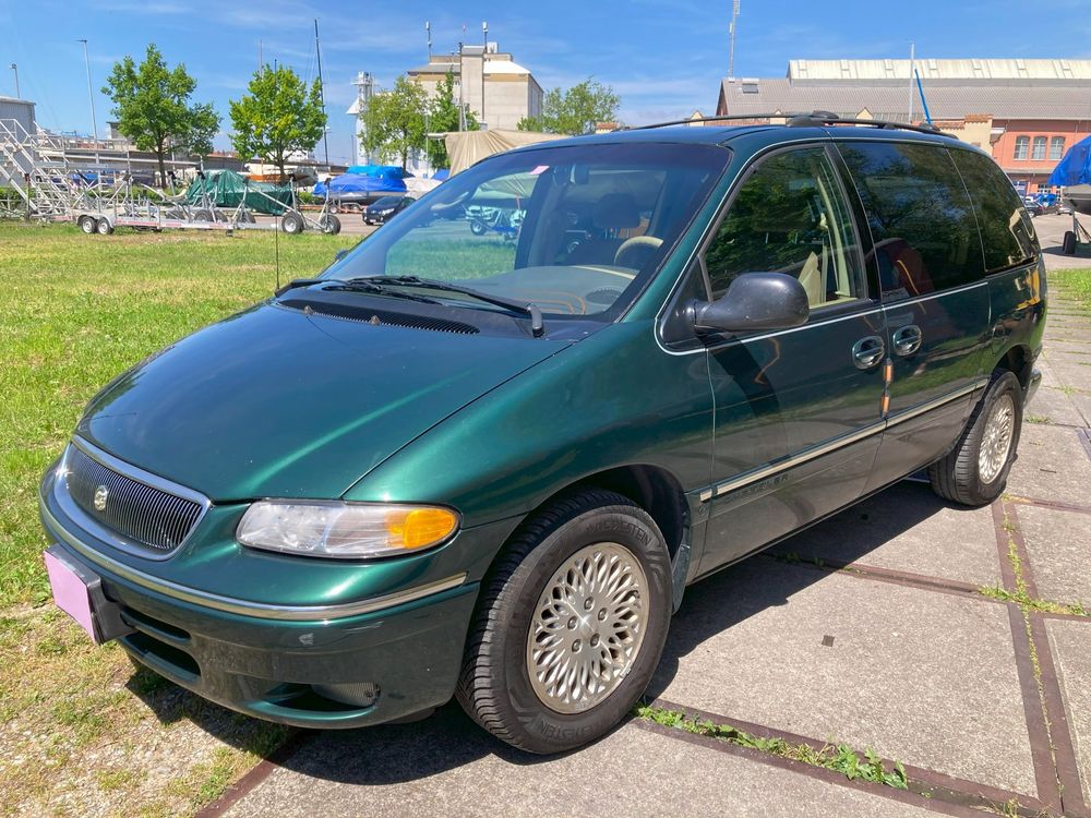 Chrysler Voyager Town & Country LX