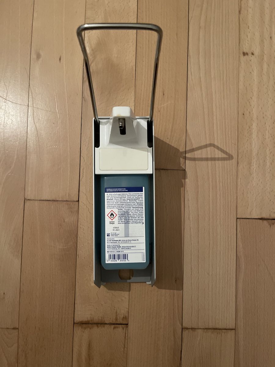 Reinigung & Hygiene: Desinfektionsmittel Spender Wand – Gebraucht aus Thun von BanjoDan