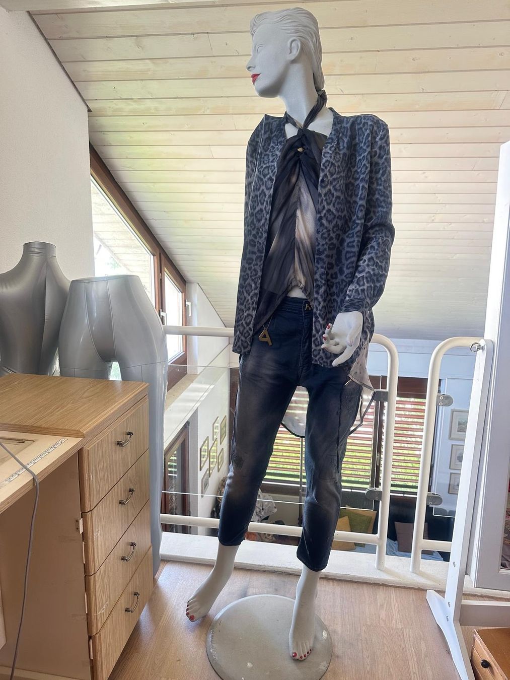 Kooples Camicette: Seidenhemd von THE KOOPLES – Usato da Neuhausen venduto da Lechasseur