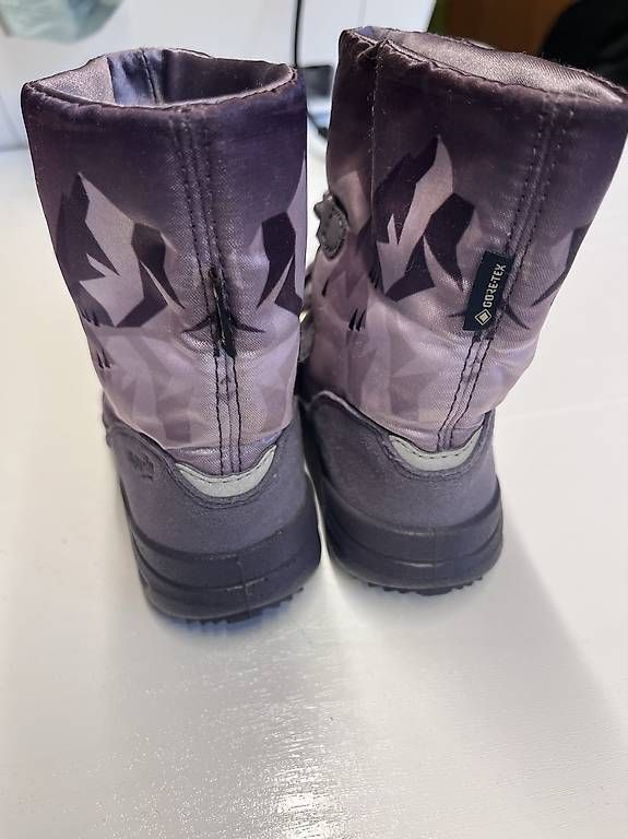 Scarpe per ragazze: Superfit Winterschuhe Grösse 23 – Usato da Filisur venduto da Folle74 1
