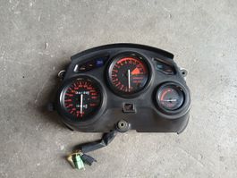 Honda CBR 600 f pc23 compteur, tableau de bord, zhaler 