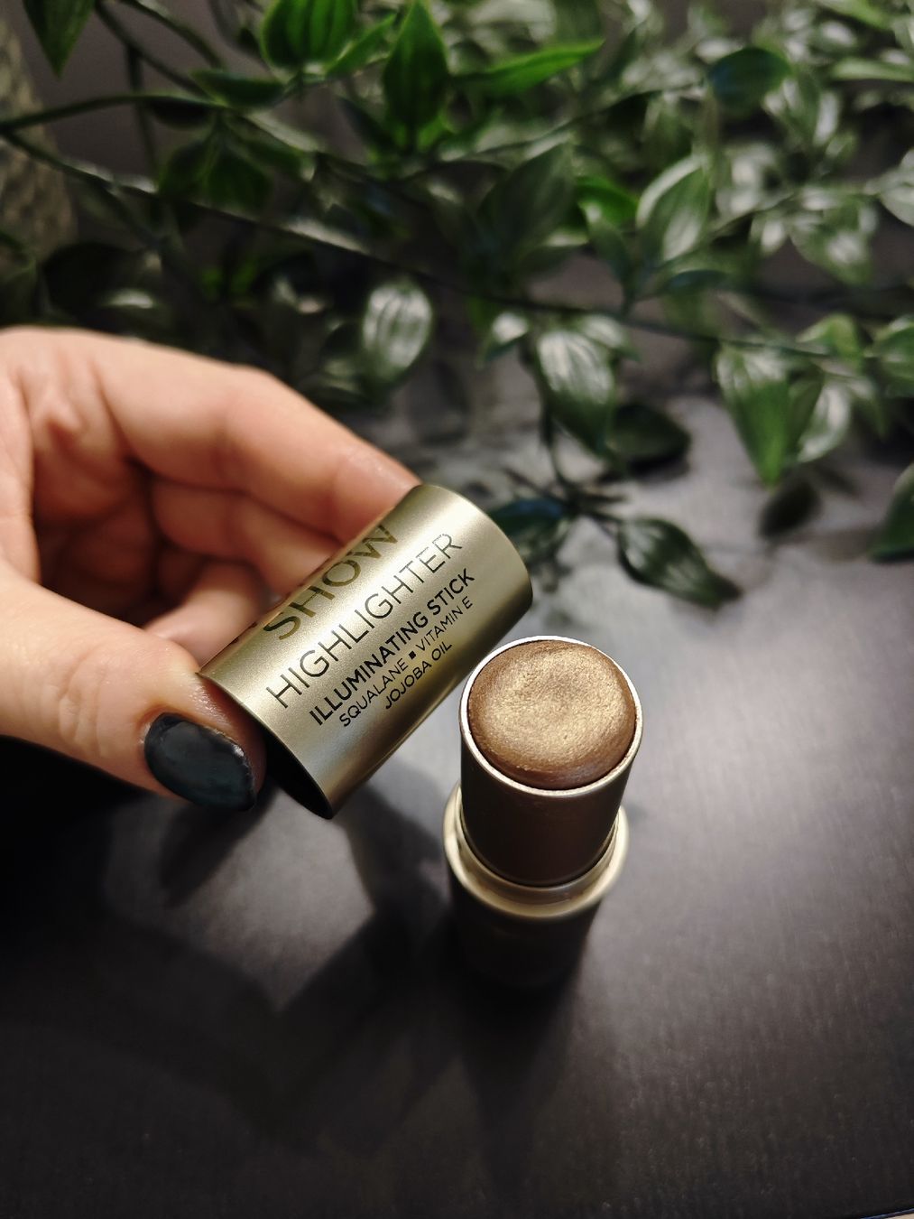 Make-up: Highlighter/Bronzer Sticks - Glow! ✨ – Usato da Zürich venduto da alu_dzr7 2