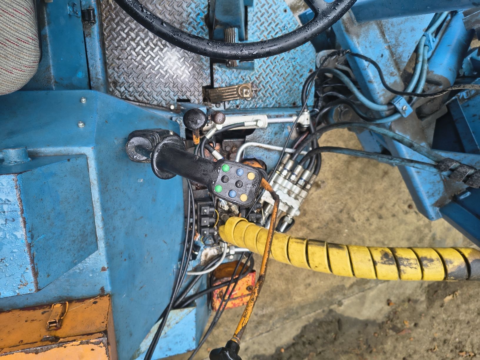 Hoflader: Hoflader Teleskoplader Hoftrac – Gebraucht aus Walterswil BE von ben_lbs6 3