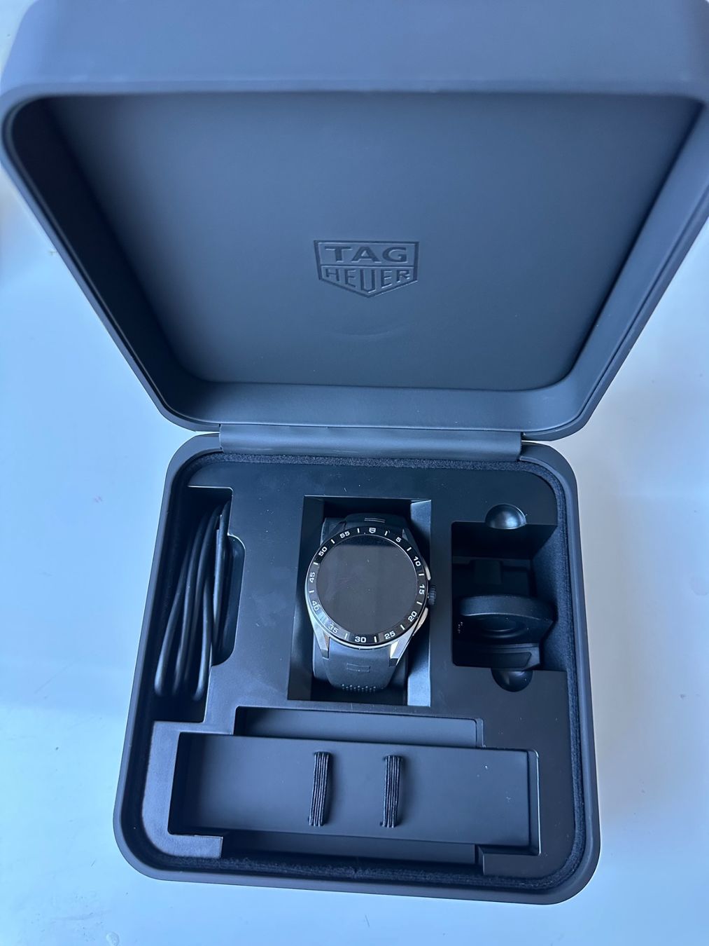 Tag Heuer Smartwatch: Smartwatch Tag Heuer Connected Calibre E5 gebraucht – Usato da Langnau am Albis venduto da alf_n8dp 3