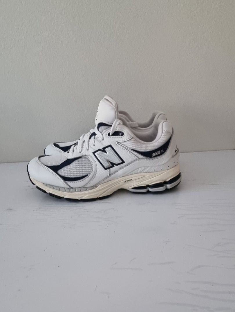 New Balance Scarpe da uomo: New Balance 2002R – Usato da Mendrisio venduto da ann_d9pf 5