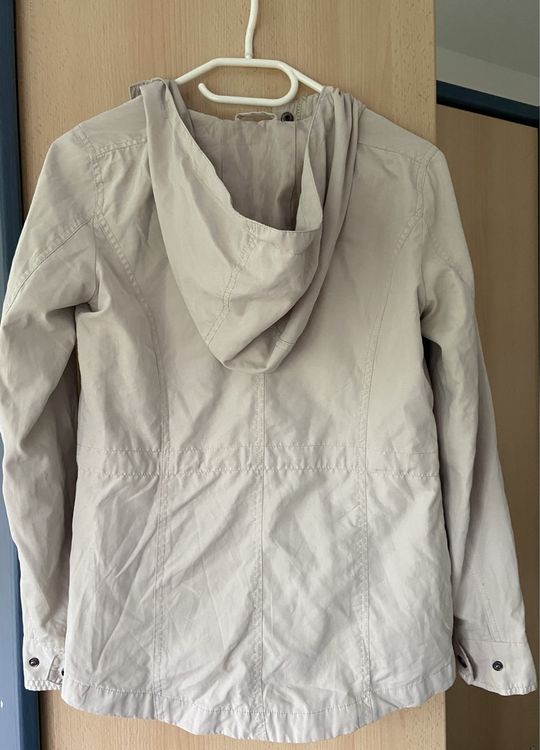 Only Vestes: Leichte Übergangsjacke mit Kapuze von Only (Gr. XS) – D'occasion à Zürich par kar_7gs6 1