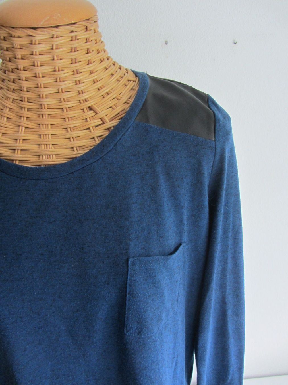 Maglioni & Felpe: BROADWAY - Pullover blau S – Usato da Zürich venduto da Diazaio 1