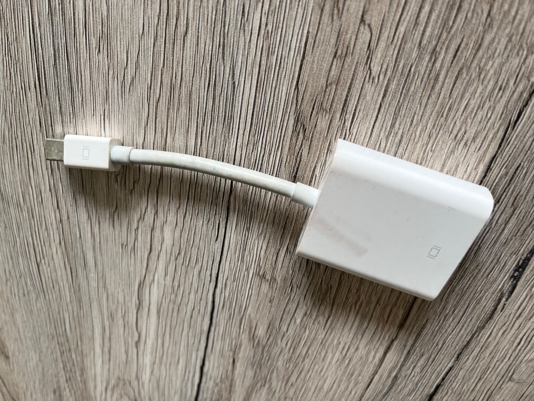 Apple Laufwerke & Adapter: Apple Mini DisplayPort VGA Adapter A1307 PC Laptop Computer – Gebraucht aus Baar von Charbin 3