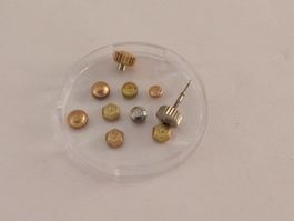 10 alte OMEGA Kronen gemischt. NOS, swiss made
