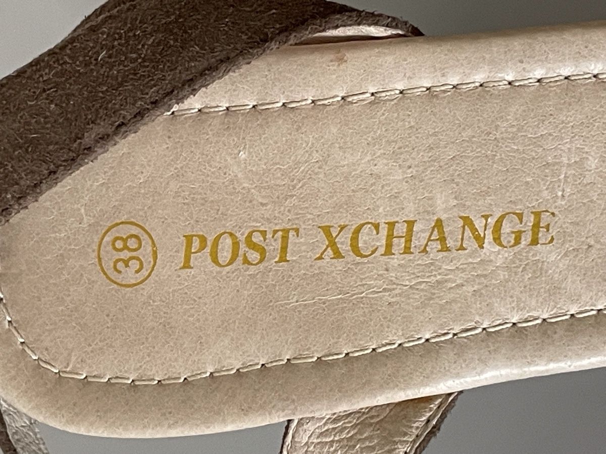 Scarpe da donna: Sandales à talons compensés cuir python Post Xchange, t. 38 – Usato da Vuadens venduto da Nina11 5