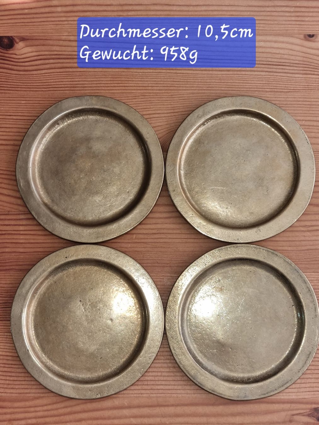 Piatti: 4 Messing Unterteller, DM 10.5cm, Top Zustand – Usato da Laupen BE venduto da Bombers