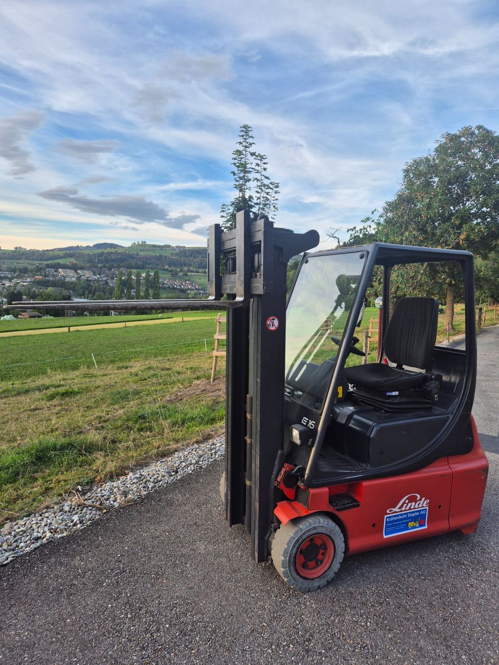 Linde Gabelstapler & Hubwagen: ⚡Elektrostapler Linde E16 mit TRIPLEX 4.67 m Hubhöhe📌 – Gebraucht aus Steffisburg von Forkliftpower 4