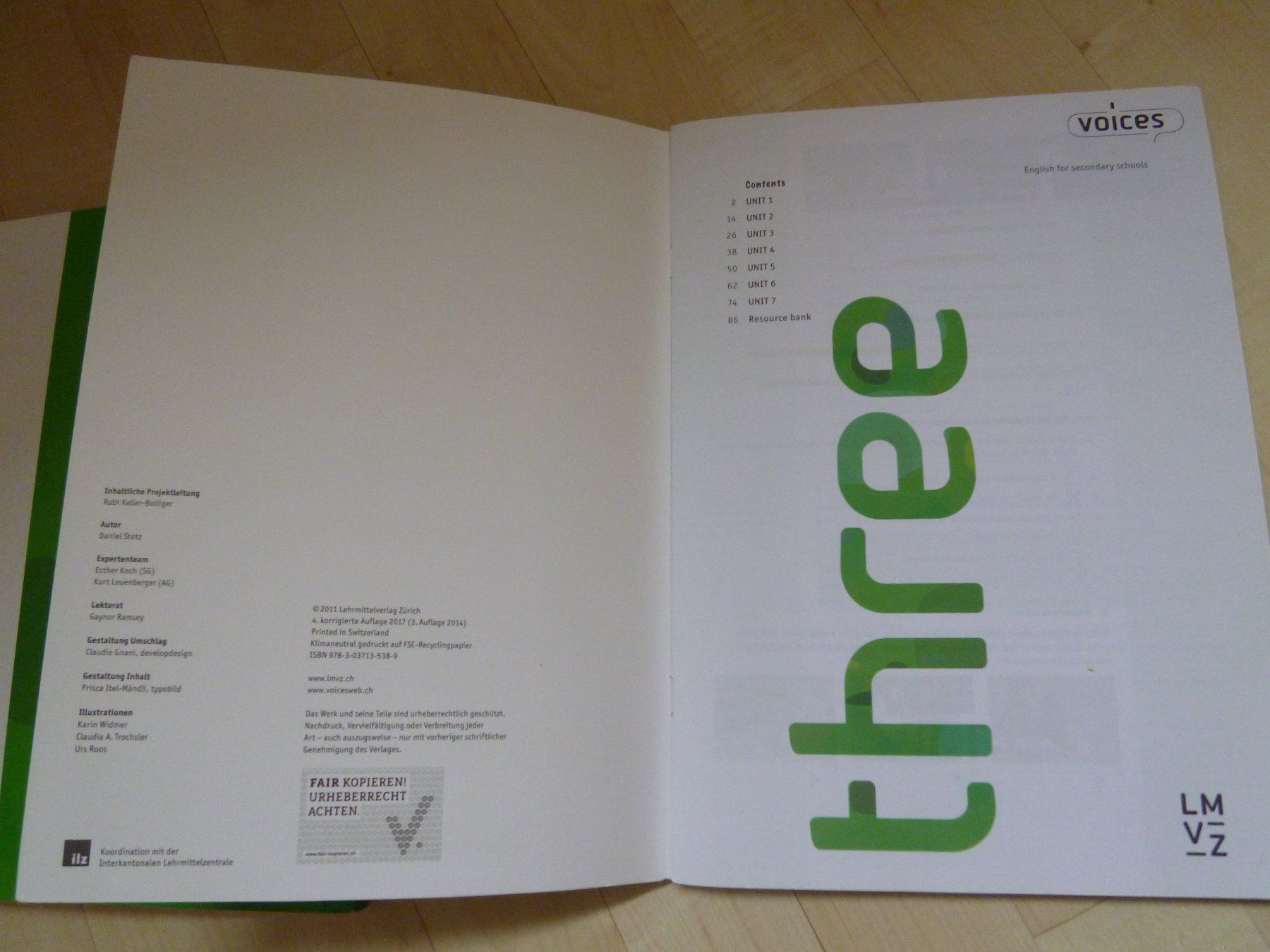 Libri: 2 voices Schulhefter LMVZ THREE trainer file & course book – Usato da Dättlikon venduto da Mamakuga 5