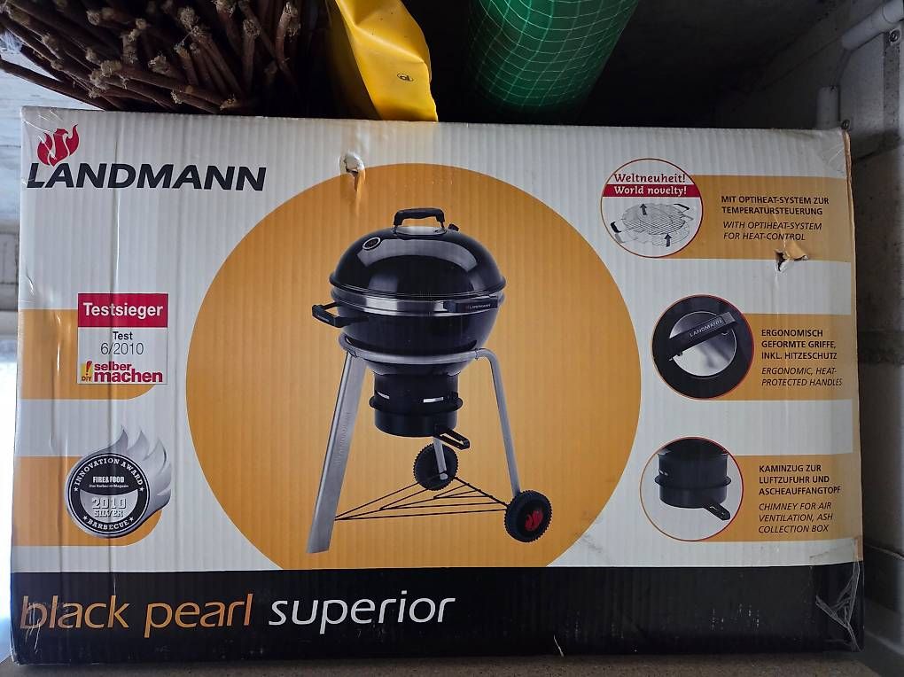 Griglie: Landmann Black Pearl Superior Holzgrill – Usato da Lenzburg venduto da Icebox3