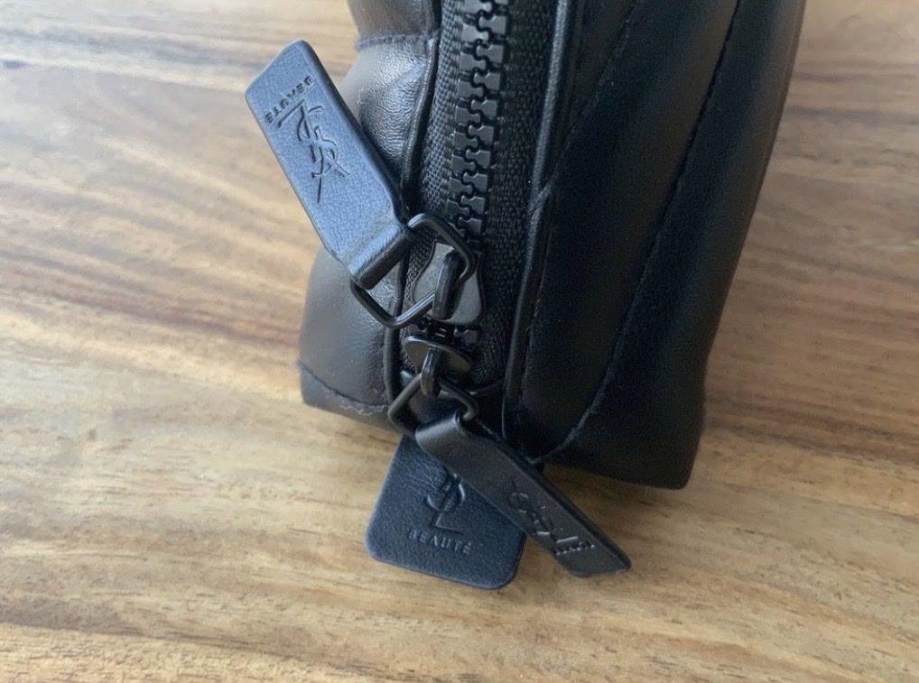 Saint Laurent Custodie per cosmetici: Kosmetiktasche von YSL Beauté – Nuovo (secondo la descrizione) da Meilen venduto da lulagup 1