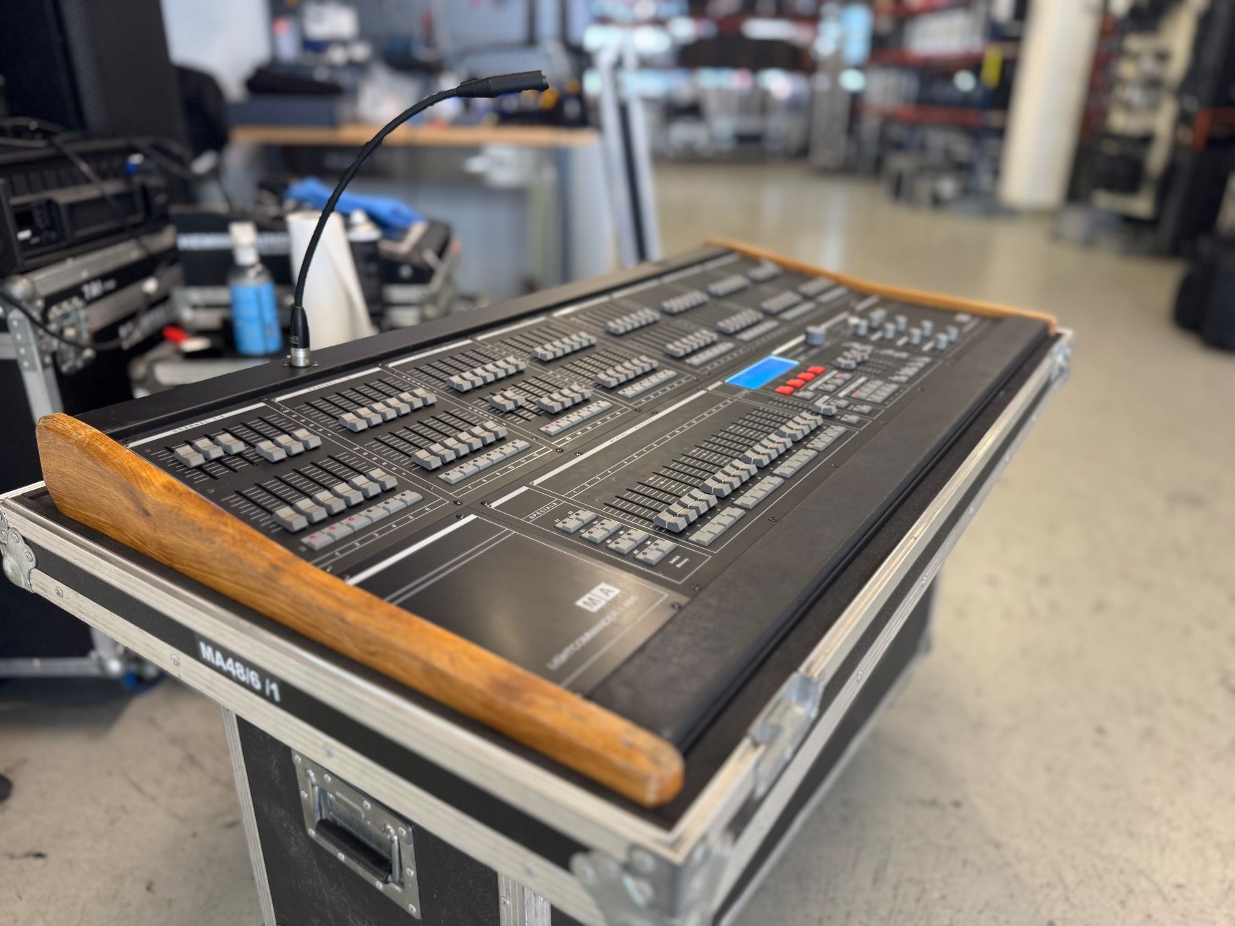 Mischpulte: MA Lightcommander II 48/6 im Case – Gebraucht aus Chur von gia_6dh2