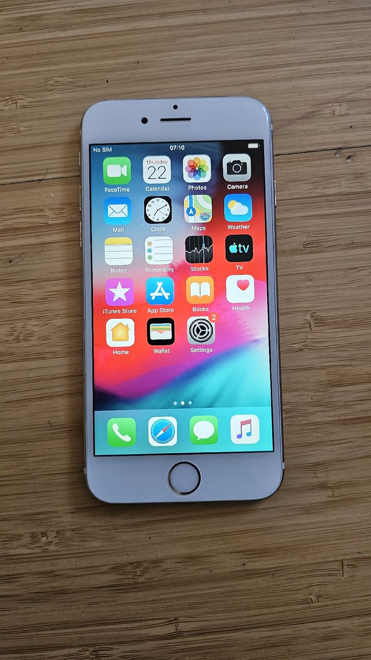 Apple Handys / Smartphones: iPhone 6 - 64 GB - Gold  – Gebraucht aus Ehrikon von noa_vyp5