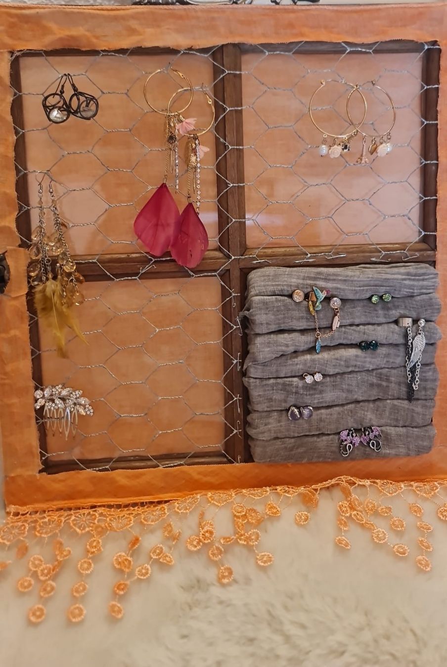 Portagioie: Selbst gebastelter Schmuck Halter – Usato da Toffen venduto da Gwunderegge77 4