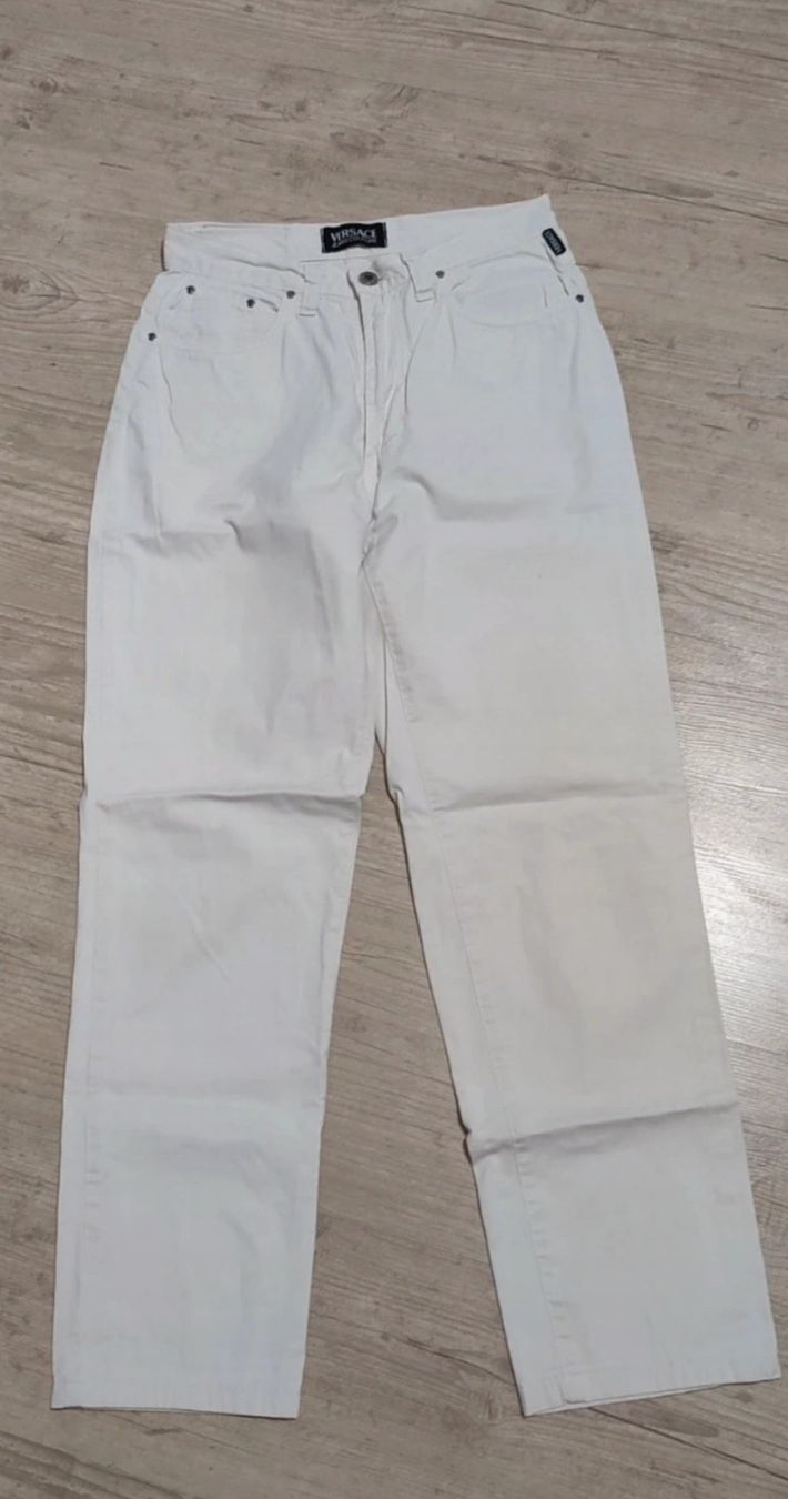Versace Jeans: Jeans Versace blanc 36 – Usato da Leytron venduto da SoniaGreen