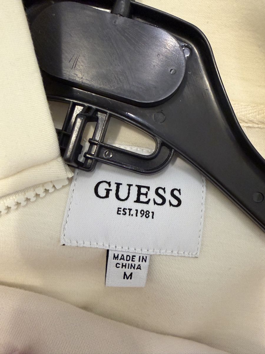 Guess Jacken: Guess Jacke Cremefarben Grösse M – Neu (gemäss Beschreibung) aus Luzern von Lorena.haj 1