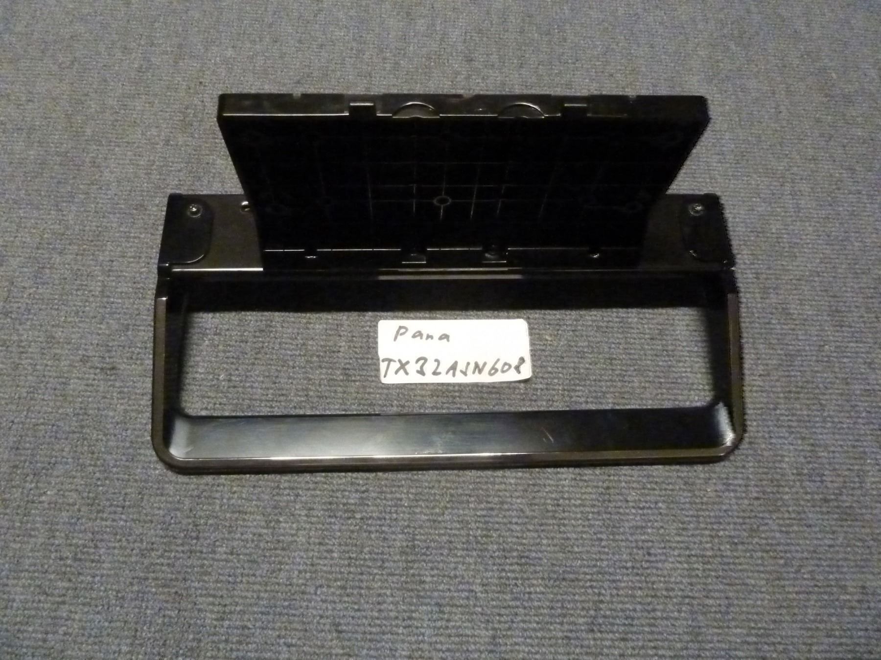Panasonic Televisori: Panasonic Standfuss zu TX-32ESN608 – Nuovo e nell'imballaggio originale da Würenlingen venduto da Schneiderhifi 2