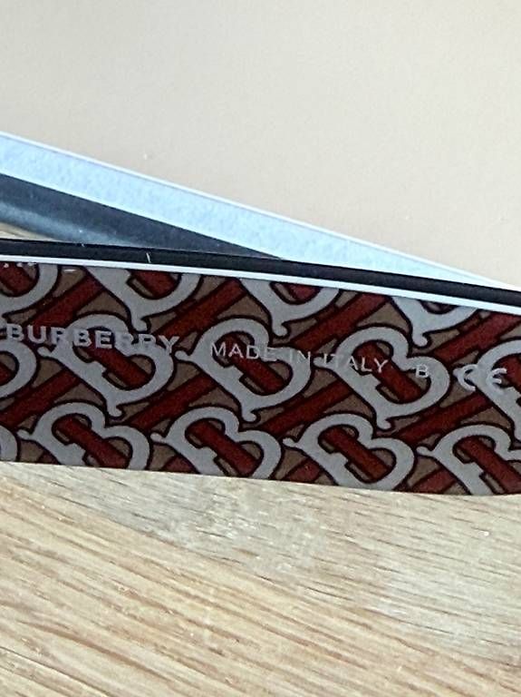 Burberry Occhiali & Lenti: Burberry Sonnenbrille Original Neu – Usato da Adligenswil venduto da ecirtaeb74 3