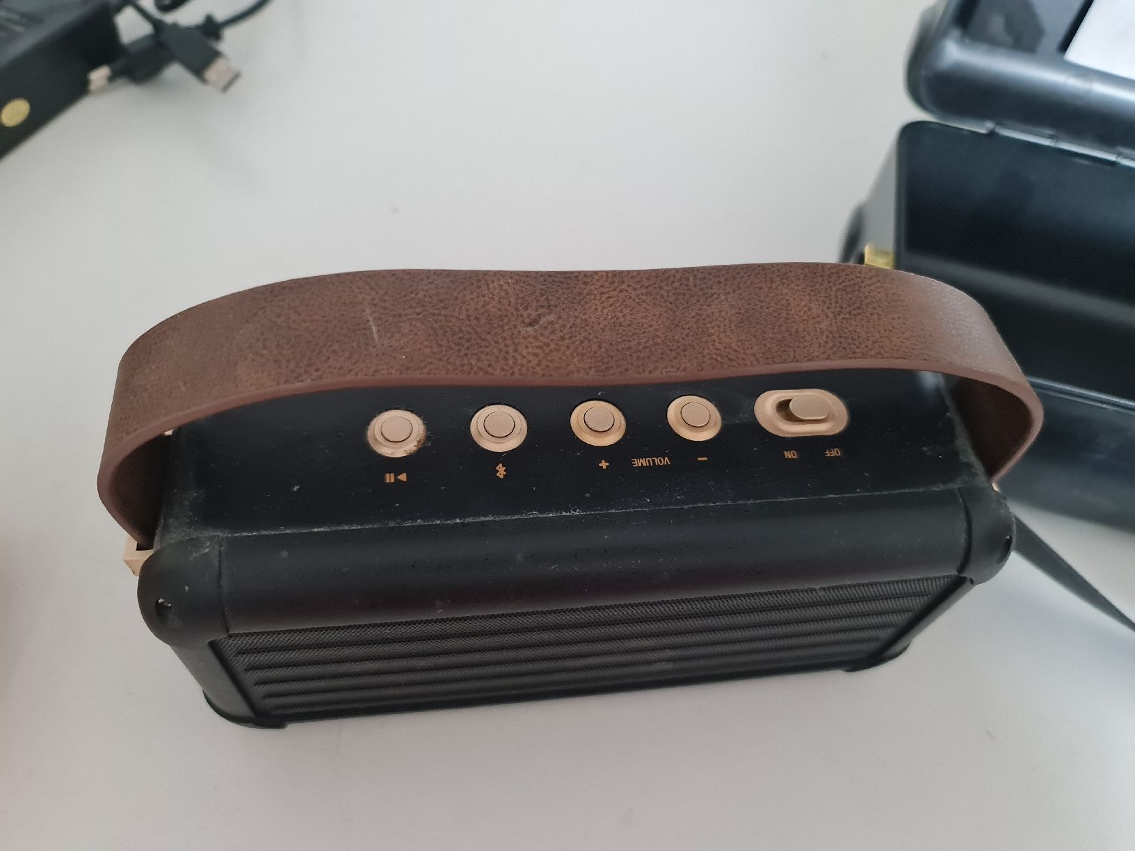 Casse acustiche: Divoom Mocha 40 W Retro Bluetooth Speaker, 25 Hours Playtime – Nuovo (secondo la descrizione) da Zürich venduto da MartiniusX 3