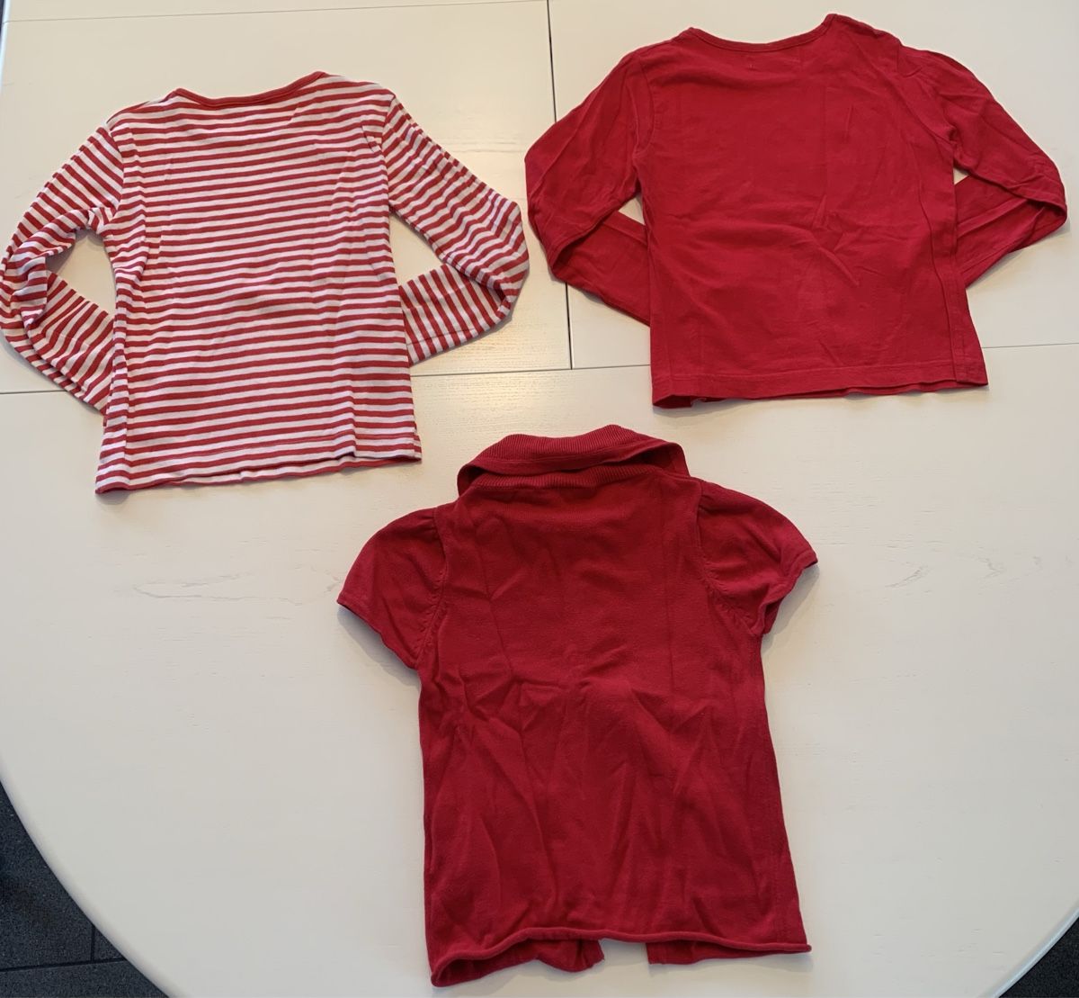 Lotti & Set di vestiti: 2 Langarm Shirts & 1 Gilet Gr. 128 – Usato da Hünenberg See venduto da spartakus02 1