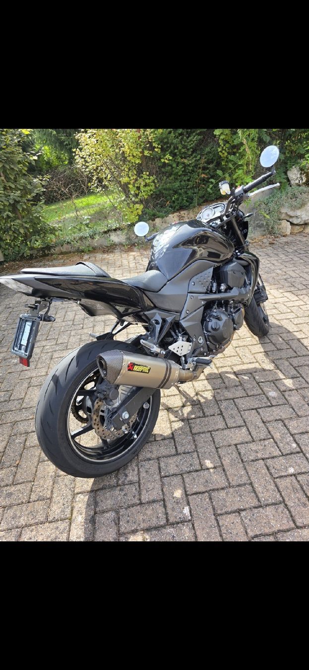 Kawasaki Strada: Kawasaki Z750  – Usato da Brügg BE venduto da m.zedi 2