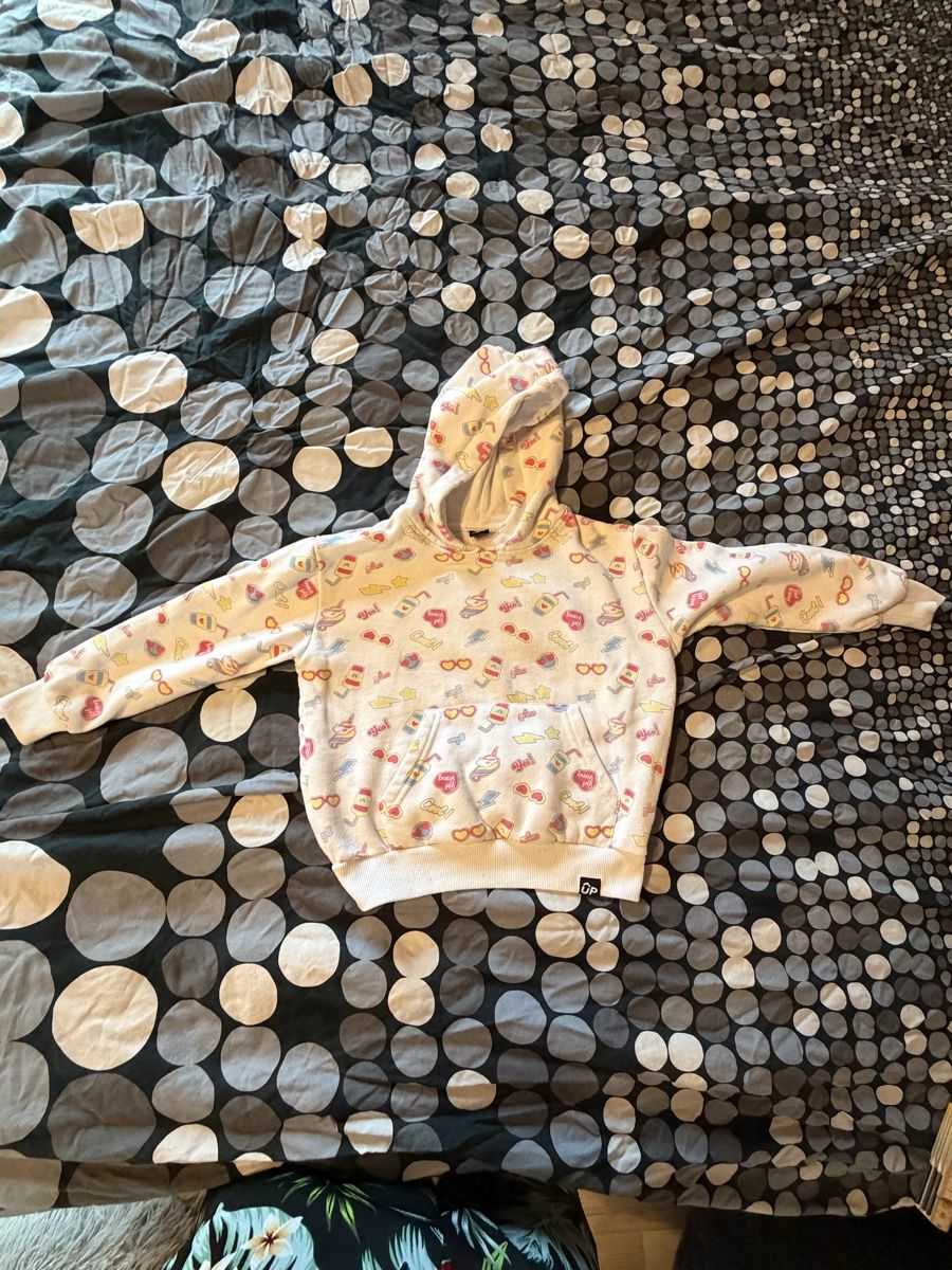 Maglioni & Felpe: Mädchen Hoodie grösse 6  – Usato da Wolfwil venduto da net_cg5m