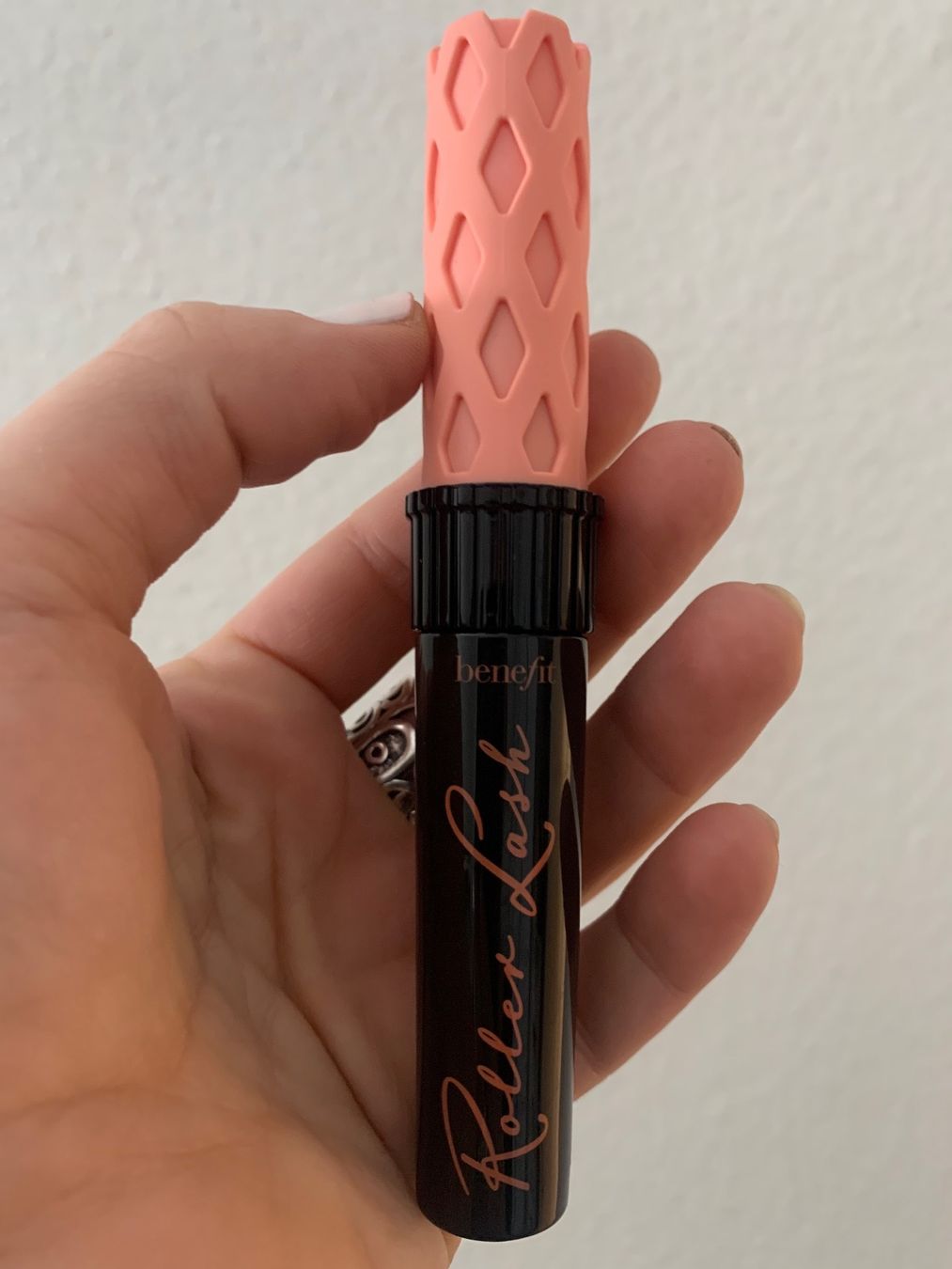 Make-up: benefit Roller Lash Mascara,Neu,Fullsize,Ladenpreis CHF36.90 – Neu und originalverpackt aus Zürich von deruja