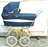 Puppenwagen antik