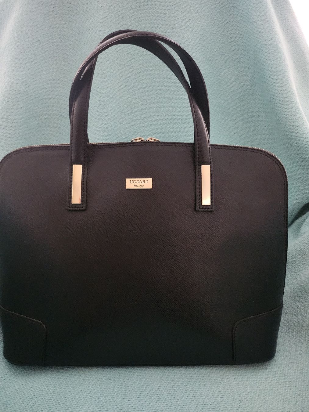 Sacs femmes: Borsa a mano UGGARI-MILANO – D'occasion à Morbio Inferiore par vin_fdj2